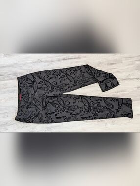 Krazy Larry Velour Embossed Paisley Filigree Pants sz10